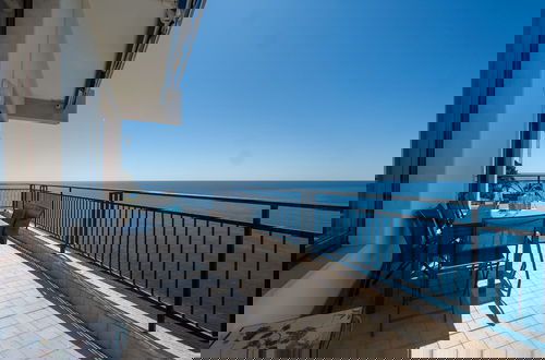 Foto 25 - Sky Sea Apartment by Wonderful Italy