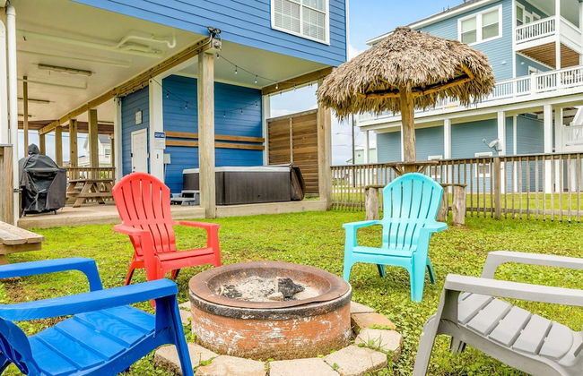 Backyard Oasis Hot Tub and 2 Shaded Decks - Photo 21