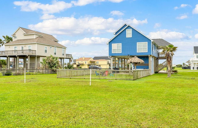 Backyard Oasis Hot Tub and 2 Shaded Decks - Photo 22