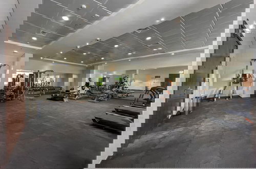 Foto 29 - Cosy 2BR Burj Khalifa Gym/pool by Belvilla