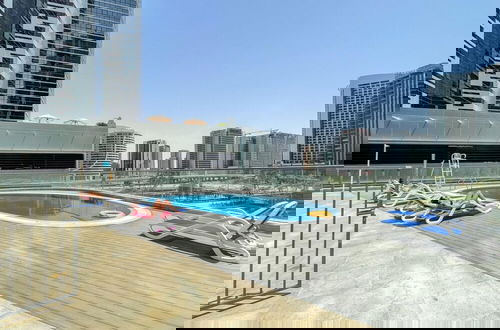 Foto 25 - Cosy 2BR Burj Khalifa Gym/pool by Belvilla