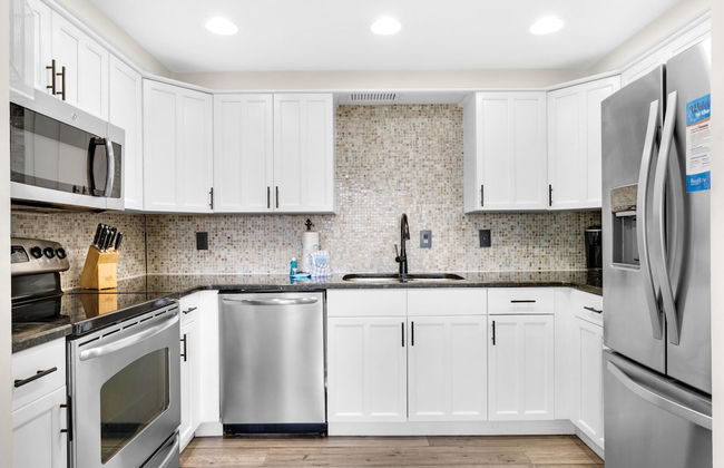 Enclave 502b - Photo 12