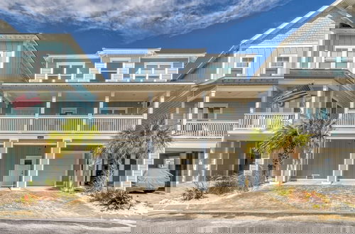 Foto 46 - Salty Dog 5 Bedroom Home by RedAwning