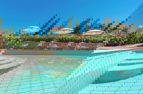 Foto 33 - Luxury Villa in Tuscany With Pool Near Pisa and Florence - Ten Bedrooms 20 pl