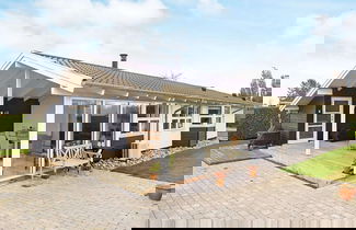 Foto 1 - 6 Person Holiday Home in Bogense
