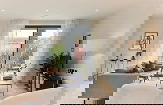 Foto 1 - The Brondesbury Escape - Cosy 1bdr Flat With Balcony + Parking