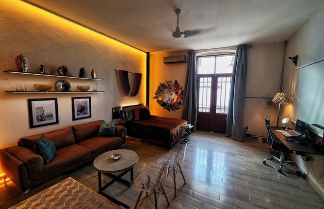 Golden Studio By Paradox - Photo 1