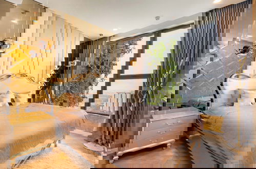 Photo 6 - The LUMIERE Riverside Residence