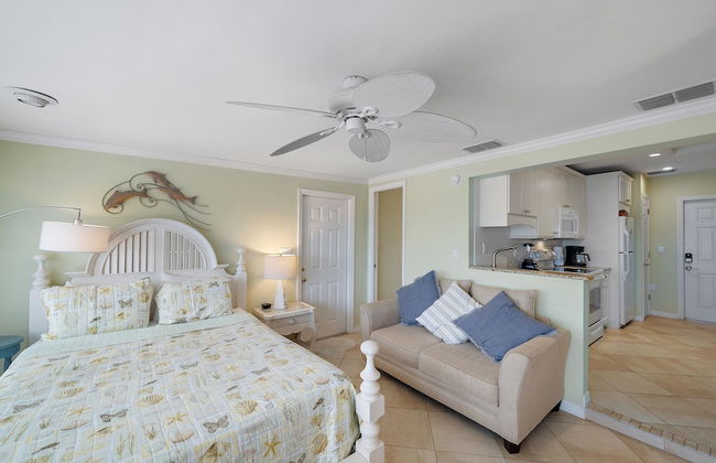 Las Hermanas 4 1 Bedroom Studio by RedAwning - Photo 8