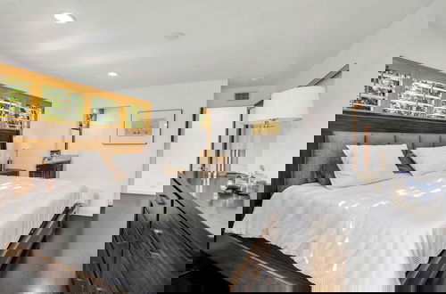 Foto 53 - Edwin by Avantstay Hollywood Hills Luxury + Pool