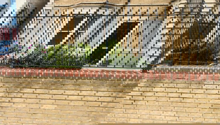 Foto 1 - Beautiful 1-bed Apartment in Scarborough