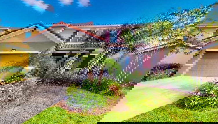 Foto 1 - Beautiful 5 Bed Pool Home With Game Room 5 Bedroom Home by RedAwning