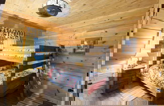 Foto 3 - Teals Treasure Secluded Lakeside Cabin for 8!