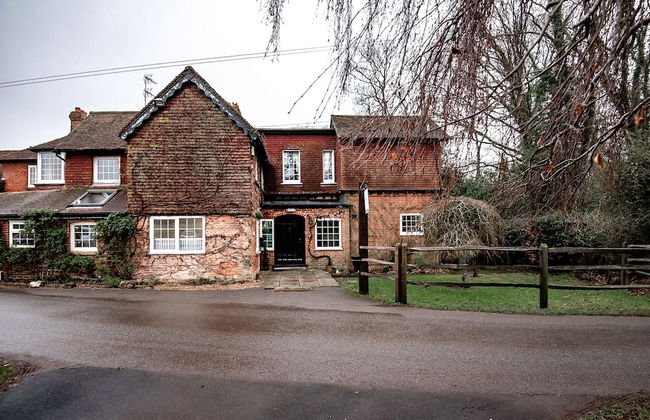 Trivelles Waterhall Country Hotel - Gatwick - Foto 1