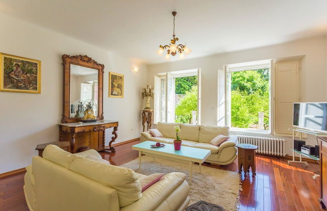 Dvori With Garden, Free Parking Next To Sea - Photo 1