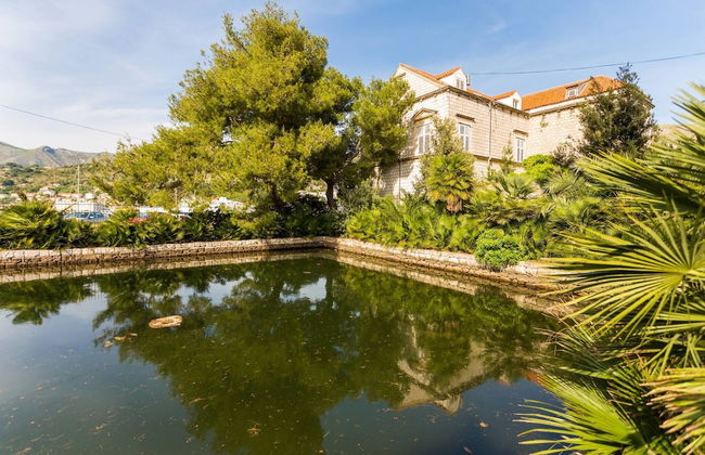 Dvori With Garden, Free Parking Next To Sea - Photo 32