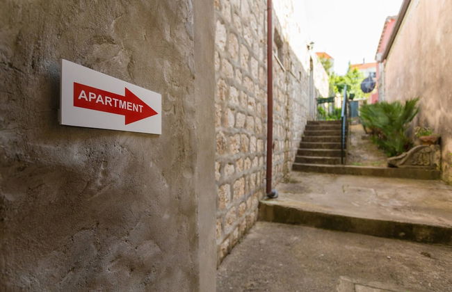 Dvori With Garden, Free Parking Next To Sea - Photo 30