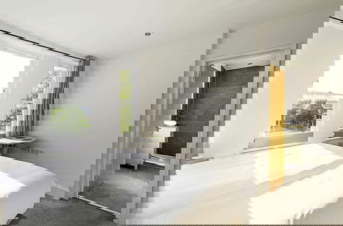 Foto 9 - Elegant 3 bed Apartment in Earls Court