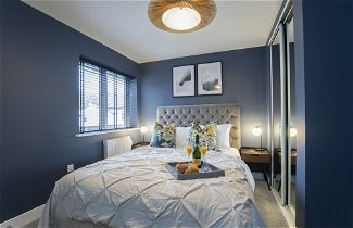 Photo 2 - Elliot Oliver - Exquisite 2 Bedroom Apartment With Garden, Parking & EV Charger