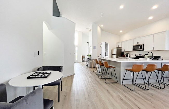 Secret Tunnel House 6 Bedroom Home by RedAwning - Foto 13