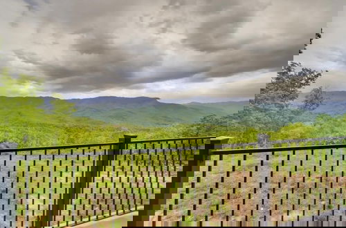 Photo 37 - Sensational Views 4 Bedroom Cabin by Heavenly Views Resort