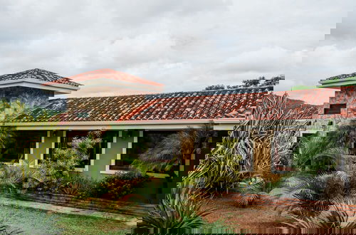 Foto 44 - Exquisite Private Coastal Retreat 3 Bedroom Home by RedAwning