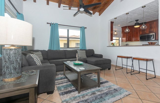 Pineapple Villa 442 2 Bedroom Condo by RedAwning - Photo 10