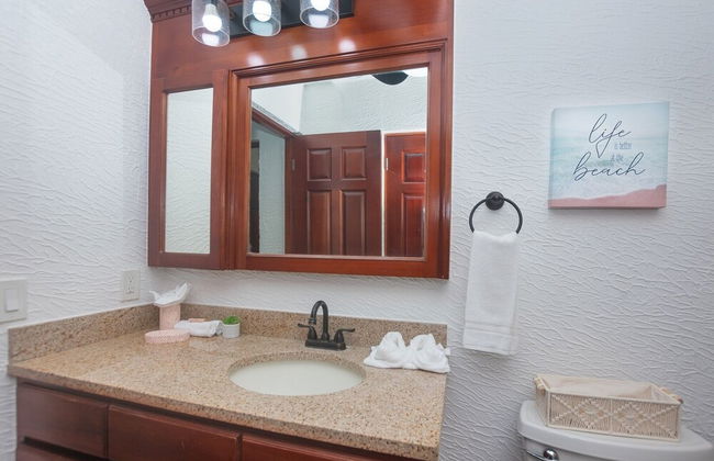 Pineapple Villa 442 2 Bedroom Condo by RedAwning - Photo 12