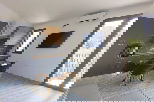 Foto 9 - Suite Apartments Porto Pino I4mori