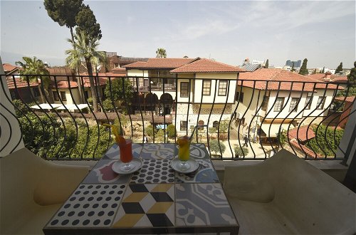 Photo 19 - Lovely Flat with Sweet Balcony-ZAMBAK
