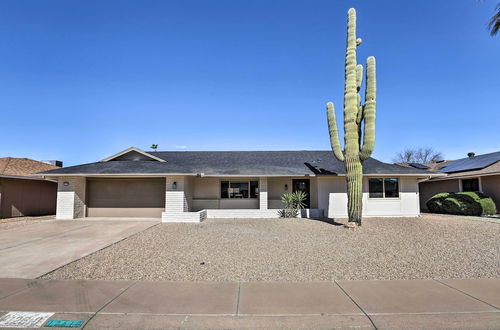 Photo 25 - Sun City West Vacation Home w/ Putting Green