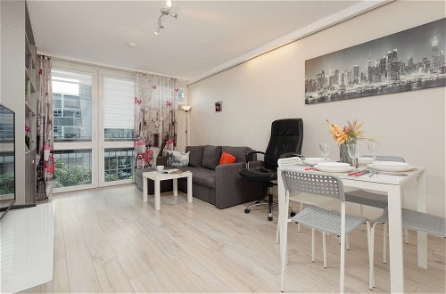 Foto 4 - City Center Apartment by Renters