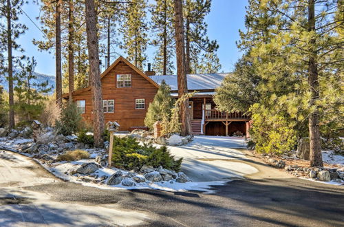 Photo 1 - Pine Mountain Club Log Home w/ Deck + Grill