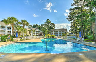 Foto 1 - Myrtle Beach Condo w/ Pool: Near Golf & Mall