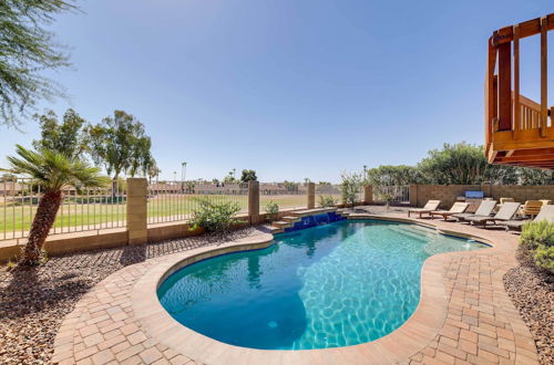 Foto 1 - Stunning Phoenix Oasis w/ Golf Course Views