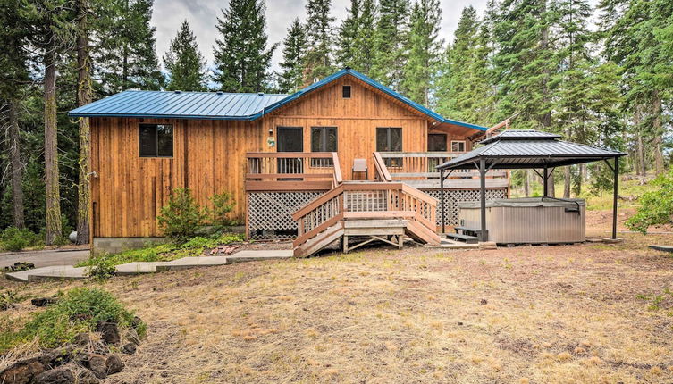 Photo 1 - Cabin w/ Hot Tub, By Crater Lake Nat'l Park