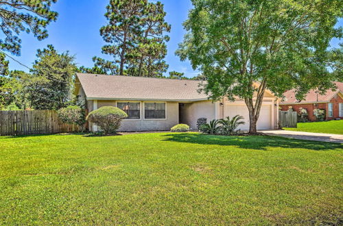 Foto 17 - Navarre Home w/ Game Area + Screened-in Porch