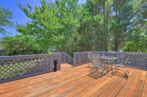 Foto 13 - Spacious Lanett Haven w/ Sunroom + Large Deck