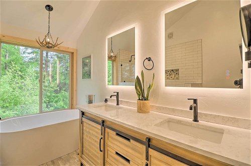 Foto 9 - Quiet + Elegant Whitefish Home w/ Hot Tub