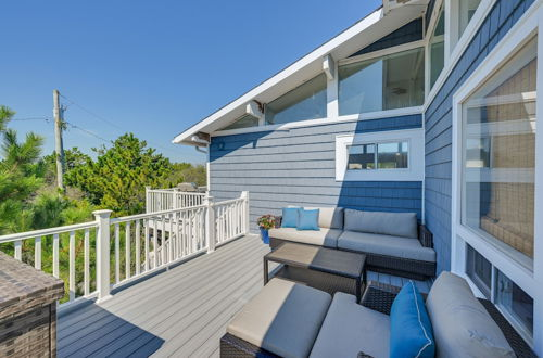Foto 33 - Westhampton Beach Home w/ Deck + Ocean Views