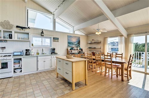 Photo 10 - Westhampton Beach Home w/ Deck + Ocean Views