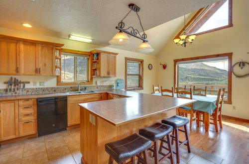 Photo 6 - Stunning Hilltop Home by John Day Fossil Beds