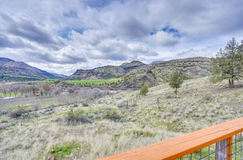 Photo 28 - Stunning Hilltop Home by John Day Fossil Beds