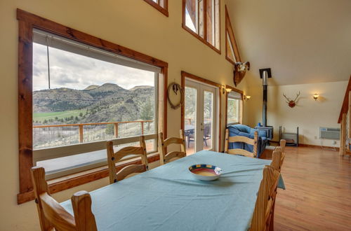 Photo 30 - Stunning Hilltop Home by John Day Fossil Beds