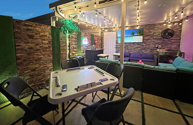 Experience Luna Sky! 65" TV Bar BBQ go FL Keys - Foto 25