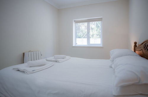 Photo 3 - Seafarer - 2 Bedroom Apartment - Pendine