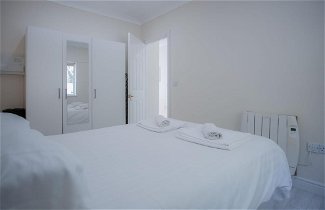 Photo 2 - Seafarer - 2 Bedroom Apartment - Pendine