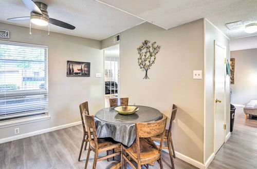 Photo 4 - Pet-friendly Dallas Townhome w/ Outdoor Grill