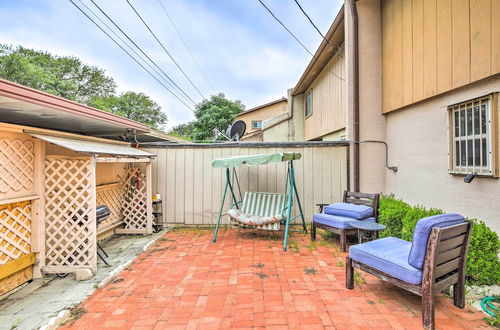 Photo 13 - Pet-friendly Dallas Townhome w/ Outdoor Grill