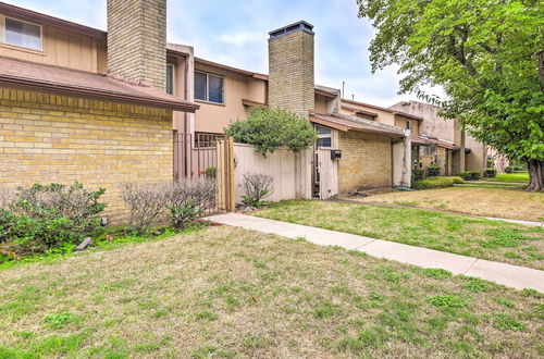 Photo 25 - Pet-friendly Dallas Townhome w/ Outdoor Grill